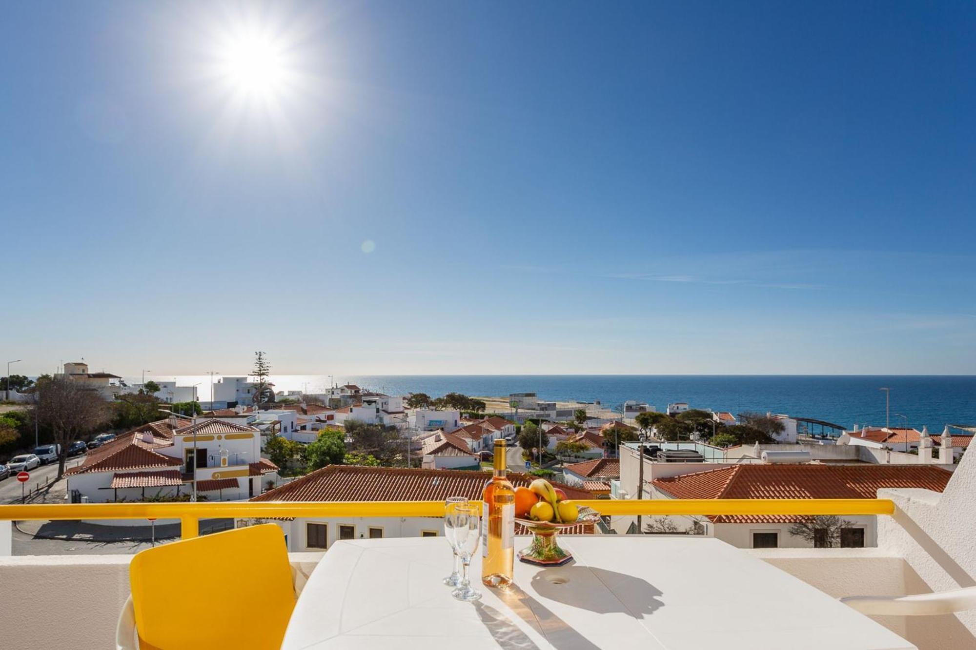Typical T2 In Albufeira W/ Balcony By Lovelystay מראה חיצוני תמונה