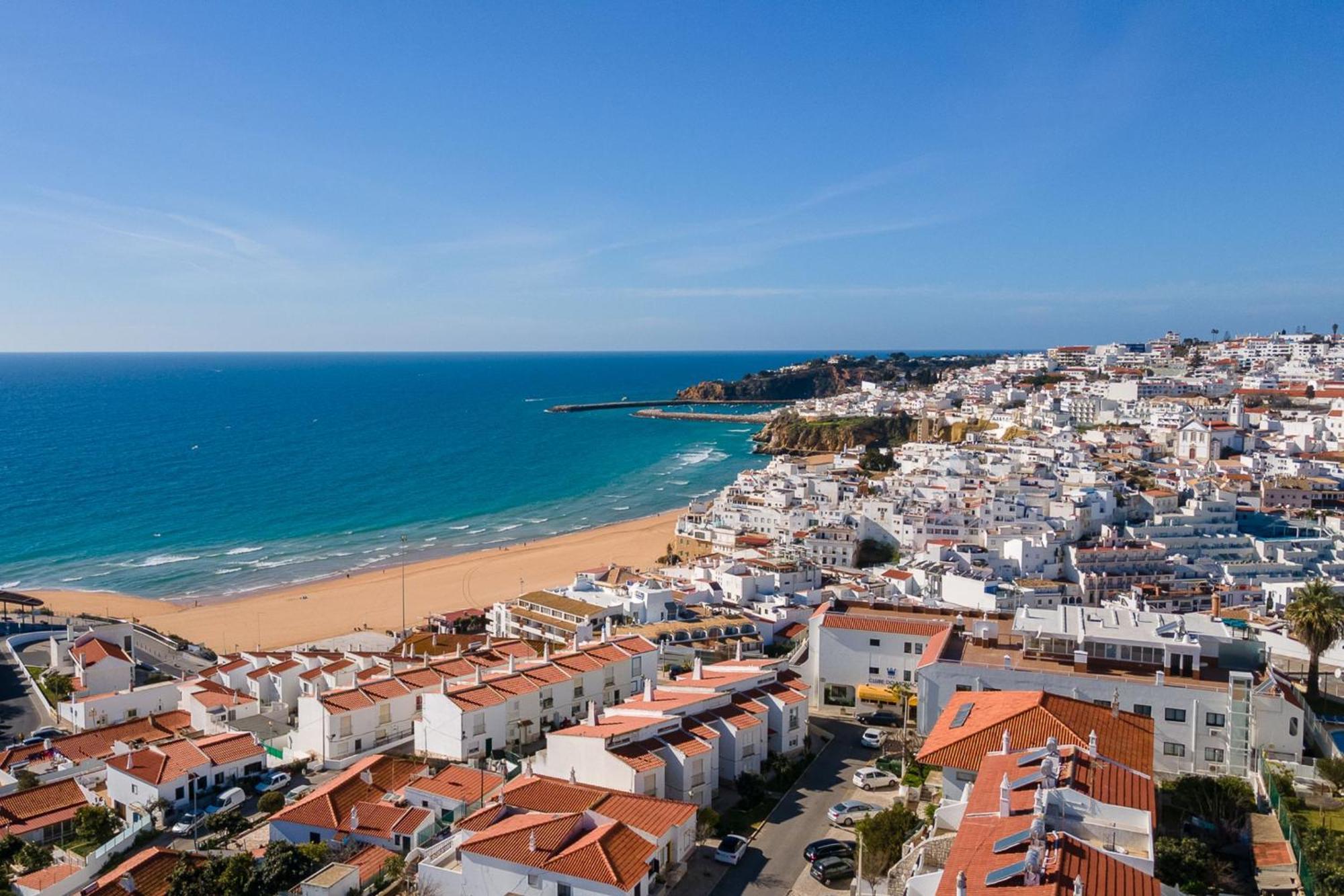 Typical T2 In Albufeira W/ Balcony By Lovelystay מראה חיצוני תמונה